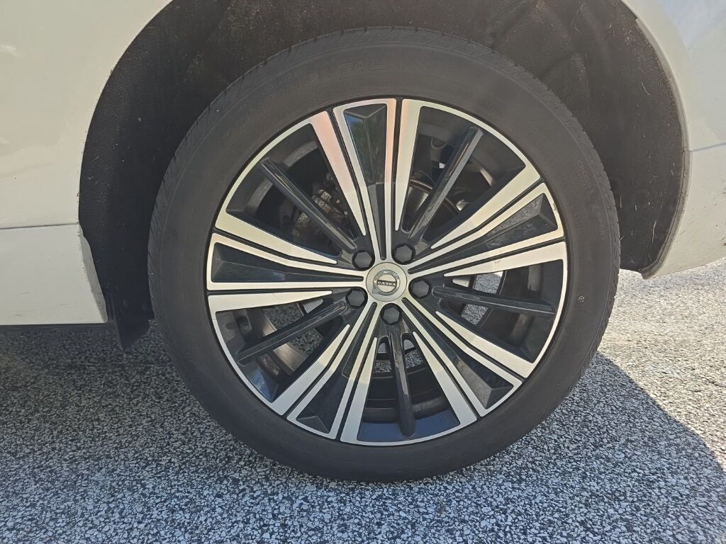 2023 Volvo XC60 B5 Plus Bright Theme Hunt Valley MD
