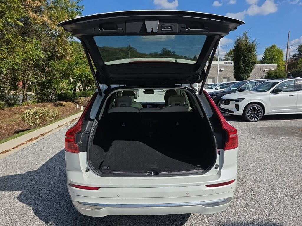 2023 Volvo XC60 B5 Plus Bright Theme Hunt Valley MD