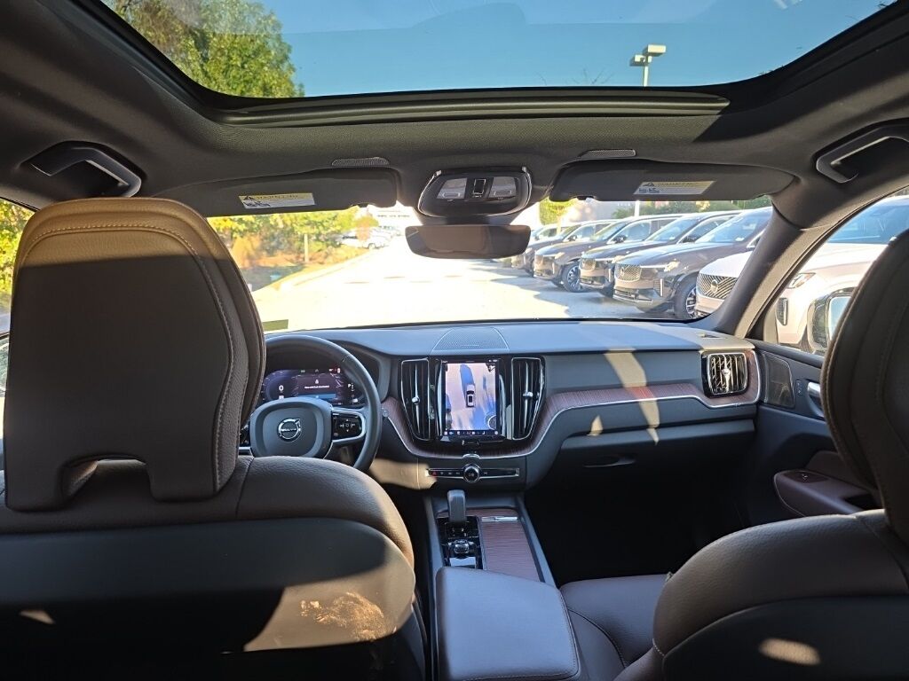 2023 Volvo XC60 B5 Plus Bright Theme Hunt Valley MD