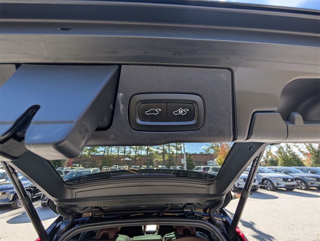 2023 Volvo XC60 B5 Plus Bright Theme Hunt Valley MD