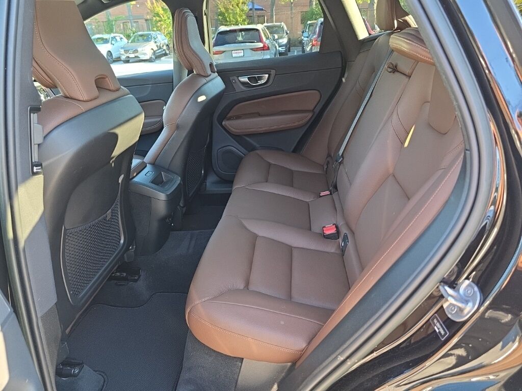 2023 Volvo XC60 B5 Plus Bright Theme Hunt Valley MD