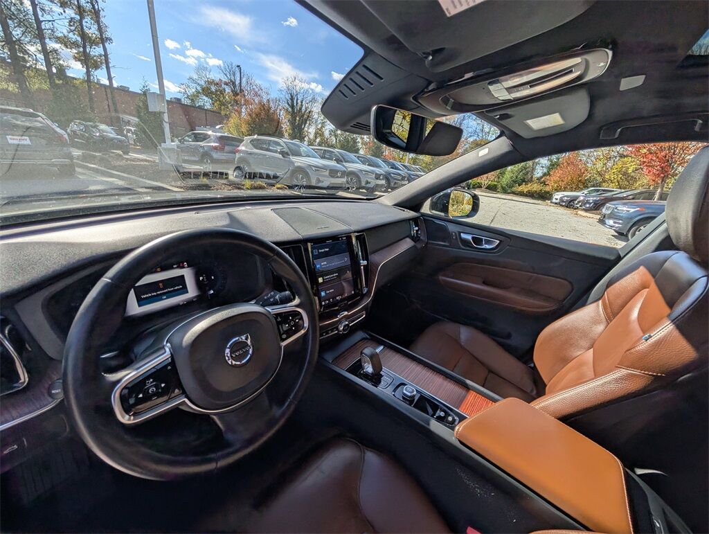 2023 Volvo XC60 B5 Plus Bright Theme Hunt Valley MD