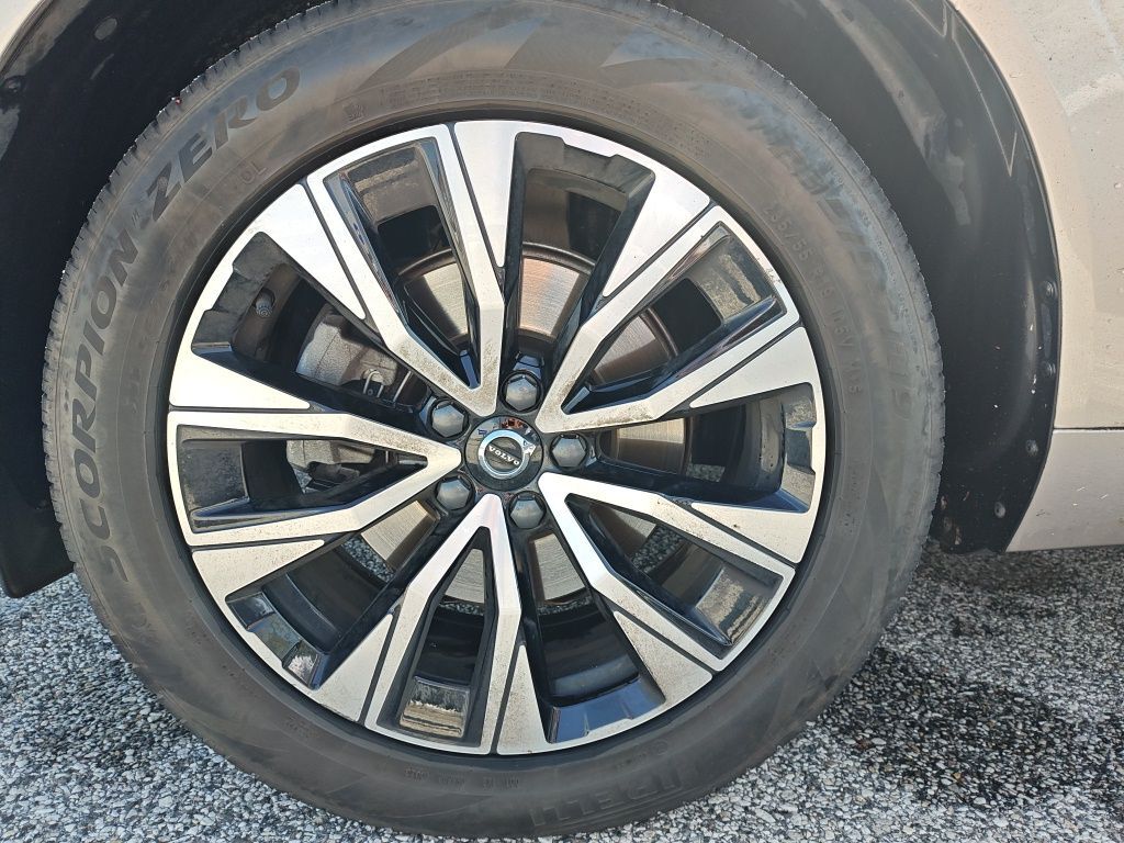 2023 Volvo XC60 B5 Plus Bright Theme Hunt Valley MD