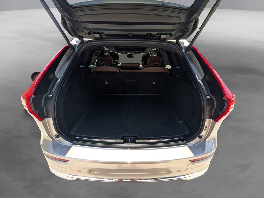 2023 Volvo XC60 B5 Plus Bright Theme Hunt Valley MD