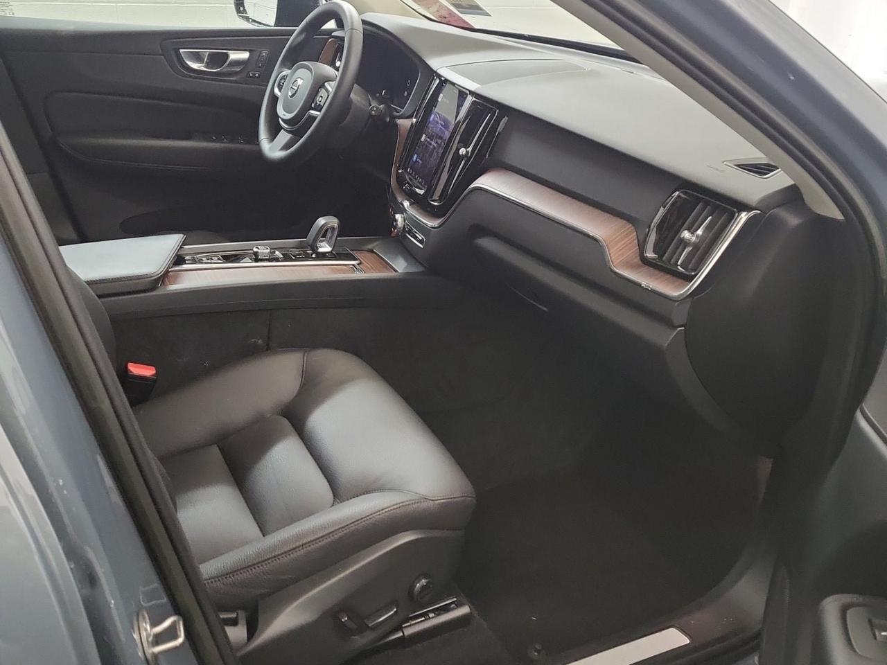 2023 Volvo XC60 B5 Plus Dark Theme Adaptive Cruise Surround View Camera Portland OR