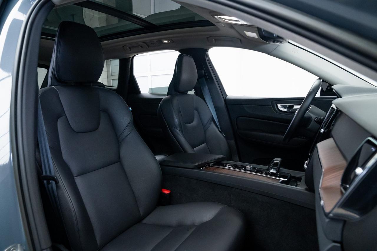 2023 Volvo XC60 B5 Plus Dark Theme Adaptive Cruise Surround View Camera Portland OR