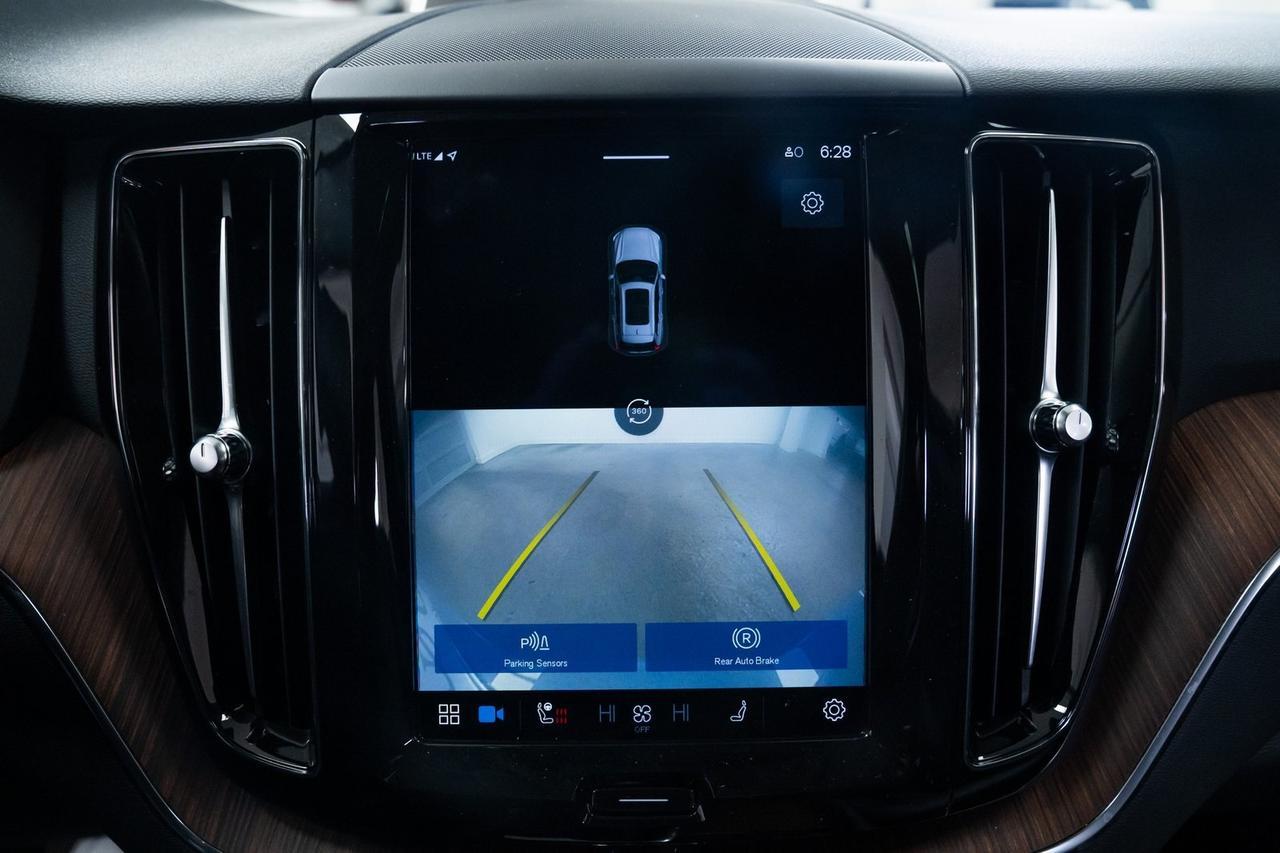 2023 Volvo XC60 B5 Plus Dark Theme Adaptive Cruise Surround View Camera Portland OR