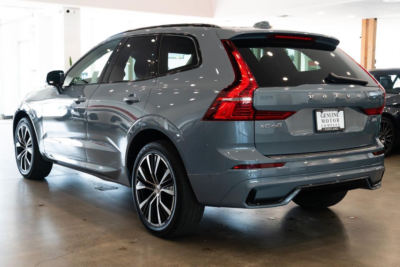 2023 Volvo XC60 B5 Plus Dark Theme Gladstone OR