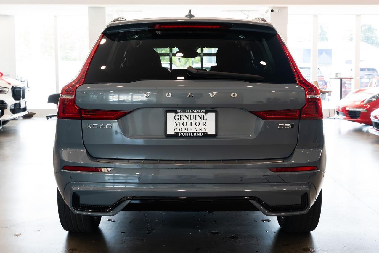 2023 Volvo XC60 B5 Plus Dark Theme Gladstone OR