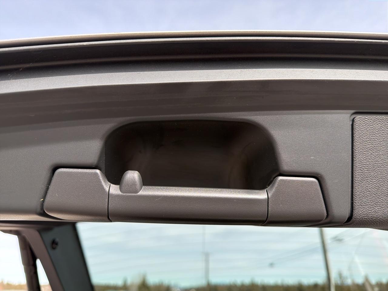 2023 Volvo XC60 B5 Plus Dark Theme Bend OR