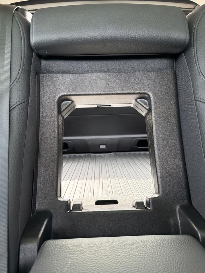 2023 Volvo XC60 B5 Plus Dark Theme Bend OR