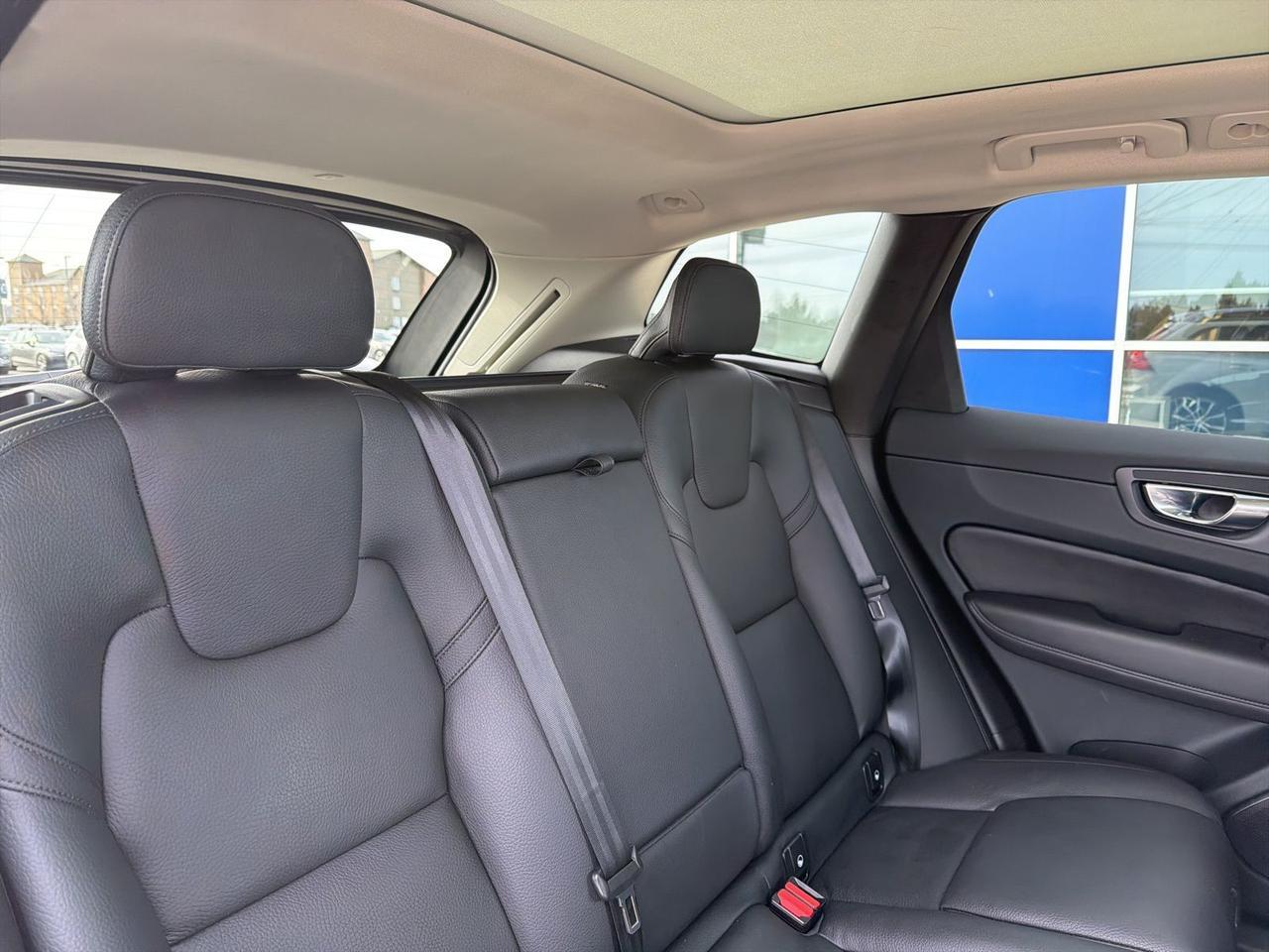 2023 Volvo XC60 B5 Plus Dark Theme Bend OR