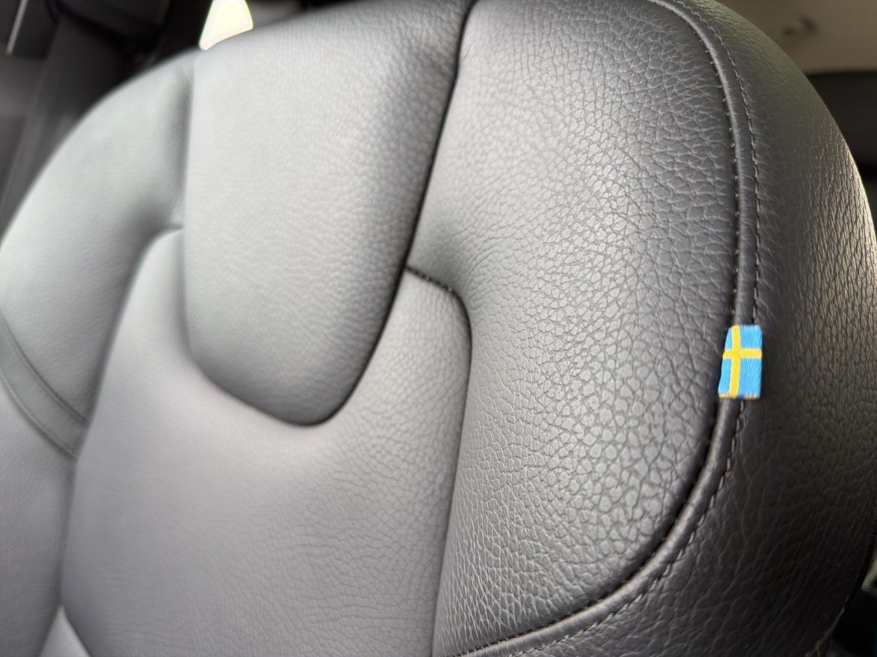 2023 Volvo XC60 B5 Plus Dark Theme Bend OR