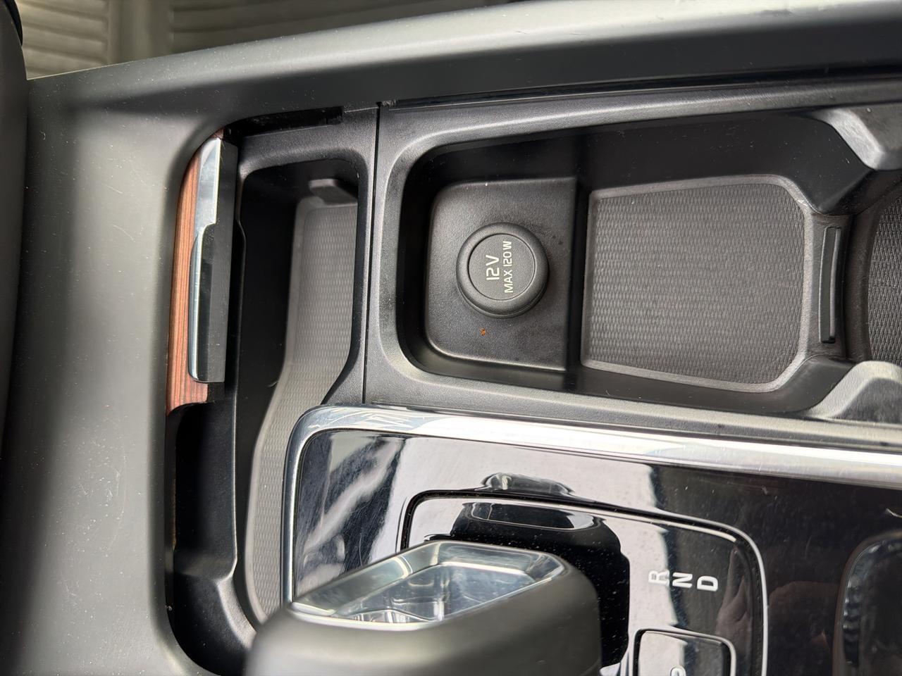 2023 Volvo XC60 B5 Plus Dark Theme Bend OR