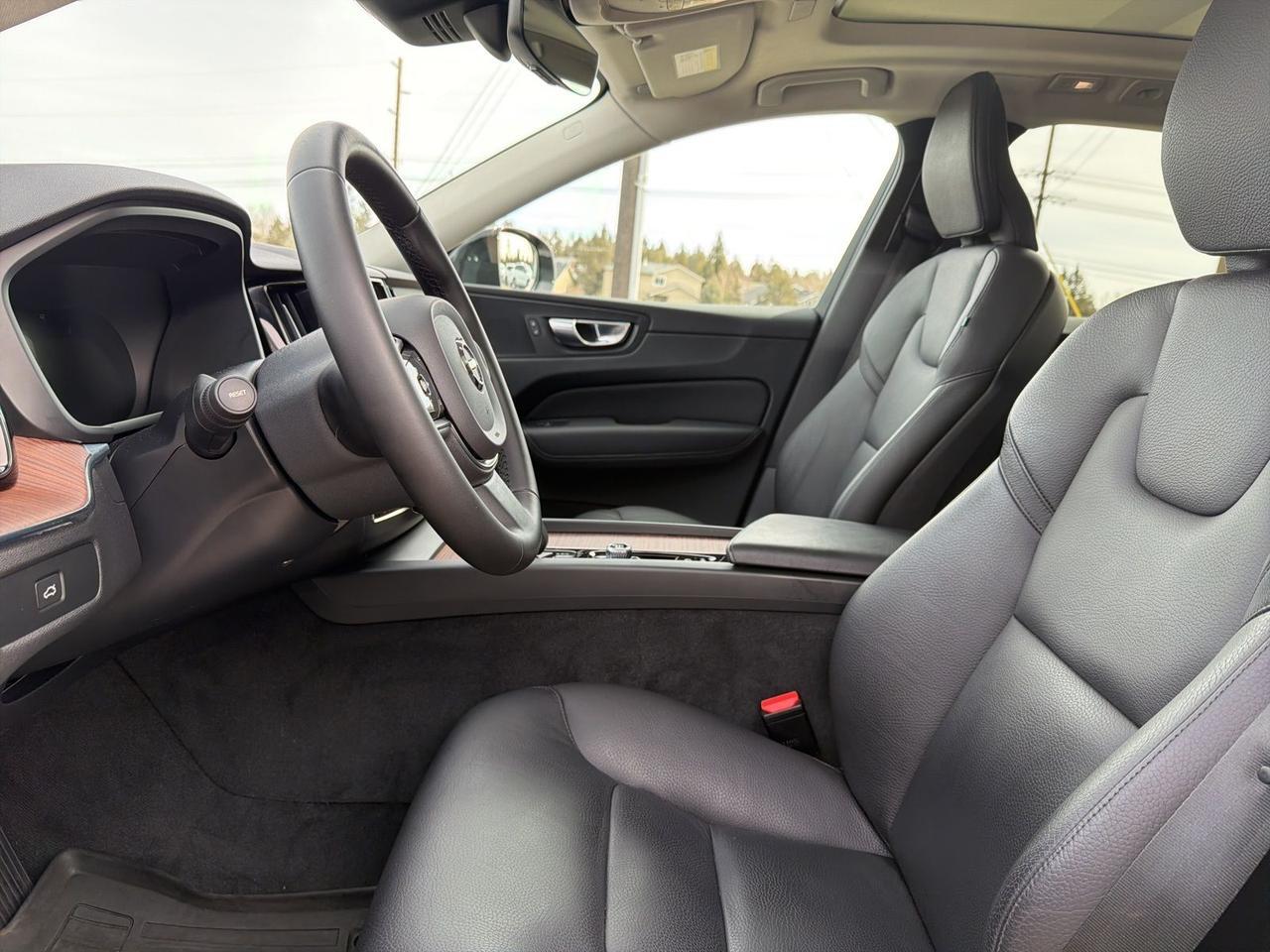 2023 Volvo XC60 B5 Plus Dark Theme Bend OR