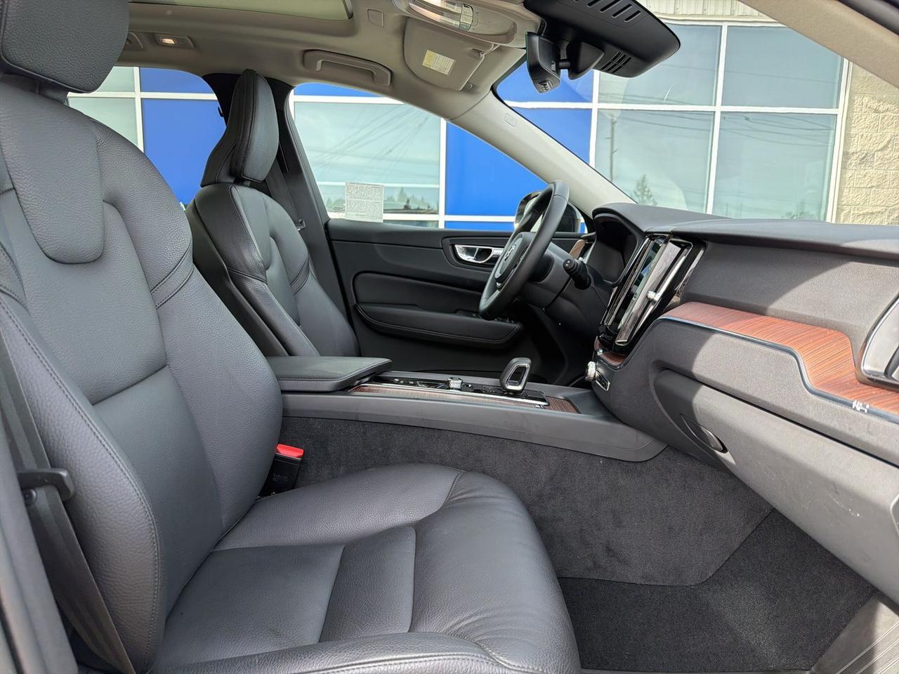 2023 Volvo XC60 B5 Plus Dark Theme Bend OR