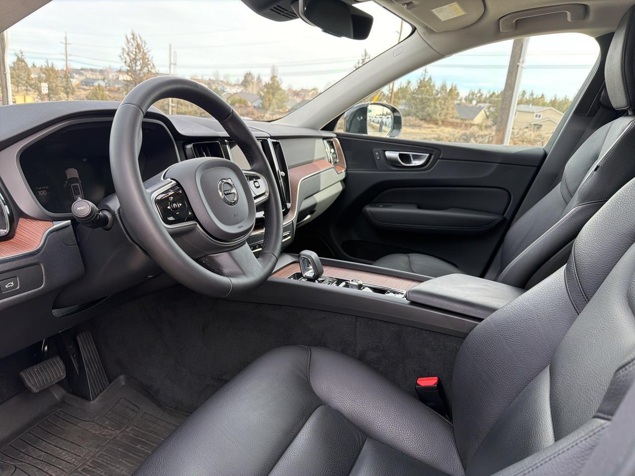 2023 Volvo XC60 B5 Plus Dark Theme Bend OR