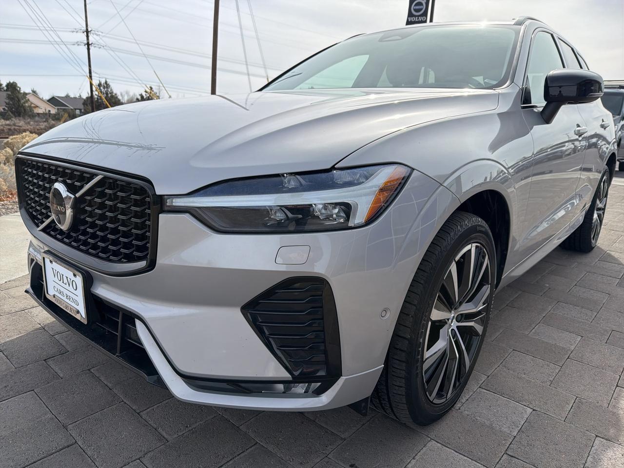 2023 Volvo XC60 B5 Plus Dark Theme Bend OR