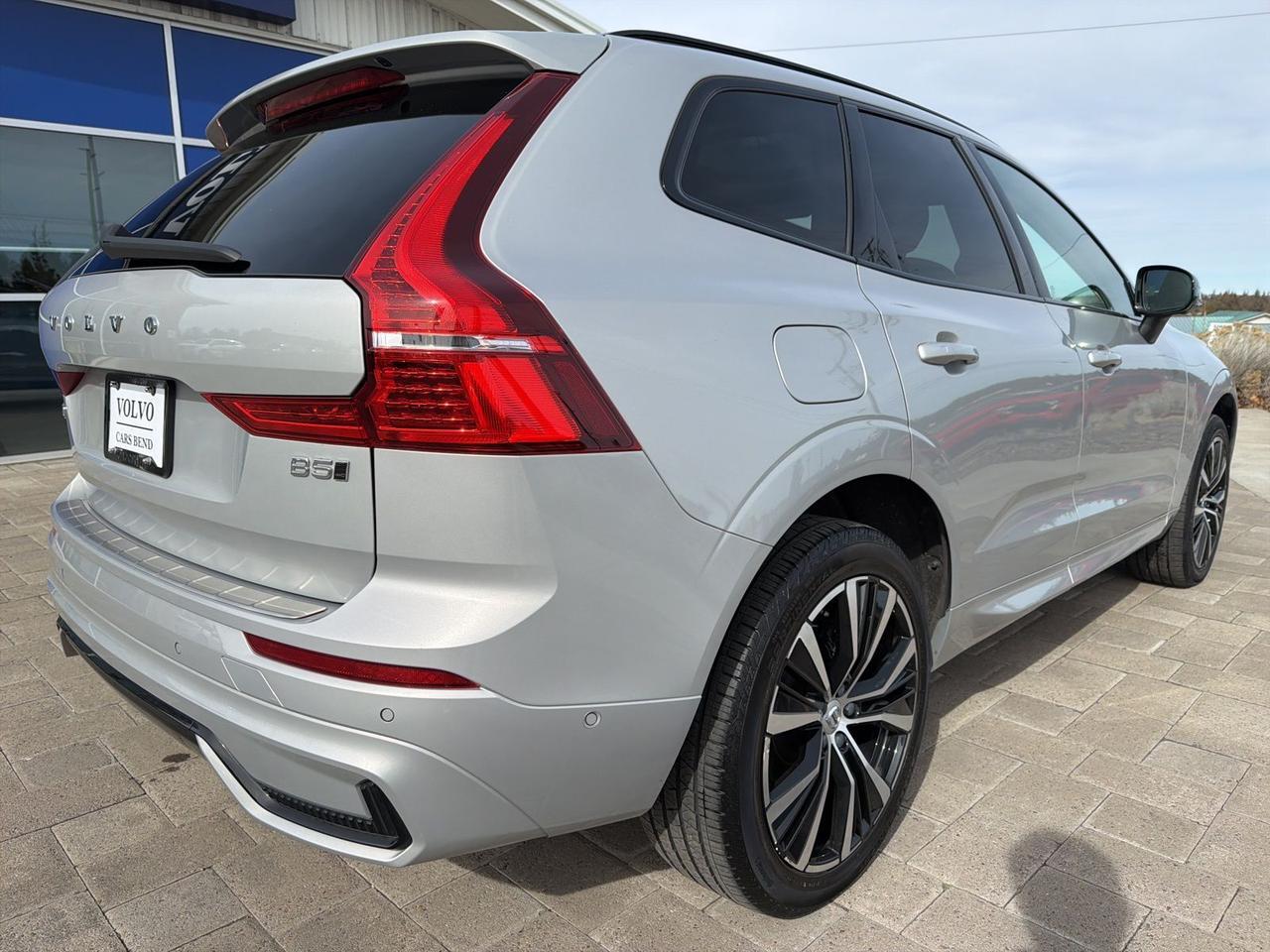 2023 Volvo XC60 B5 Plus Dark Theme Bend OR