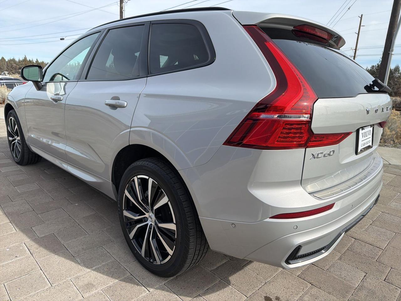 2023 Volvo XC60 B5 Plus Dark Theme Bend OR