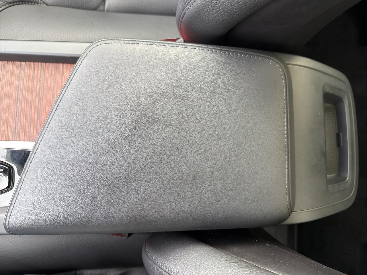 2023 Volvo XC60 B5 Plus Dark Theme Bend OR