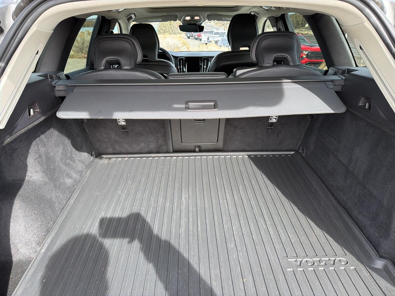 2023 Volvo XC60 B5 Plus Dark Theme Bend OR