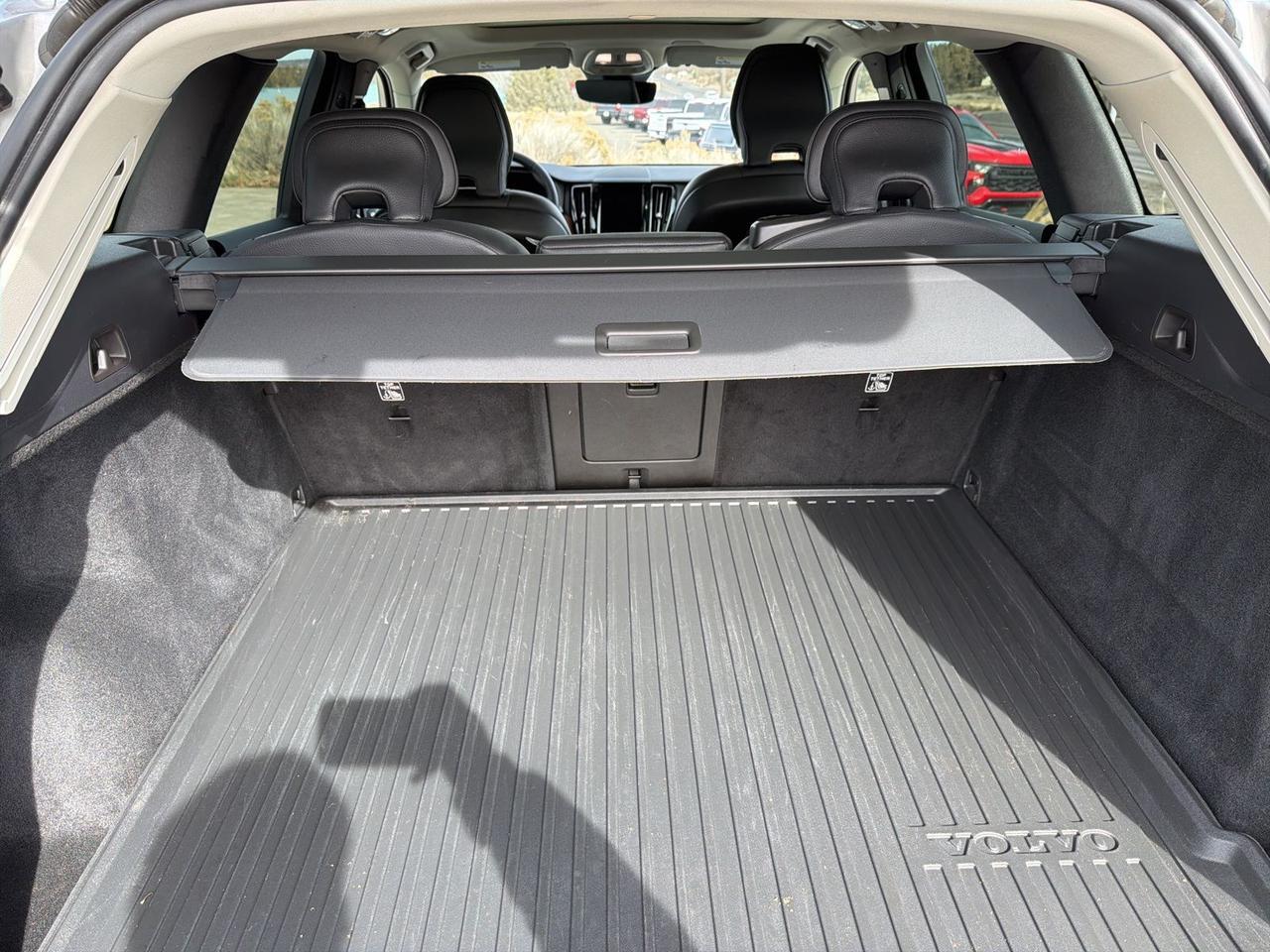 2023 Volvo XC60 B5 Plus Dark Theme Bend OR