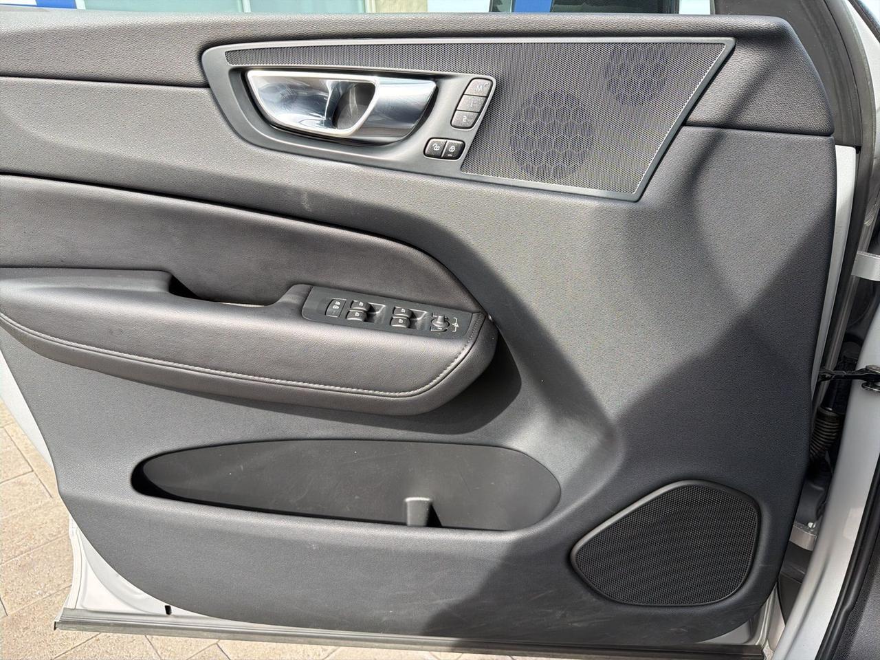 2023 Volvo XC60 B5 Plus Dark Theme Bend OR