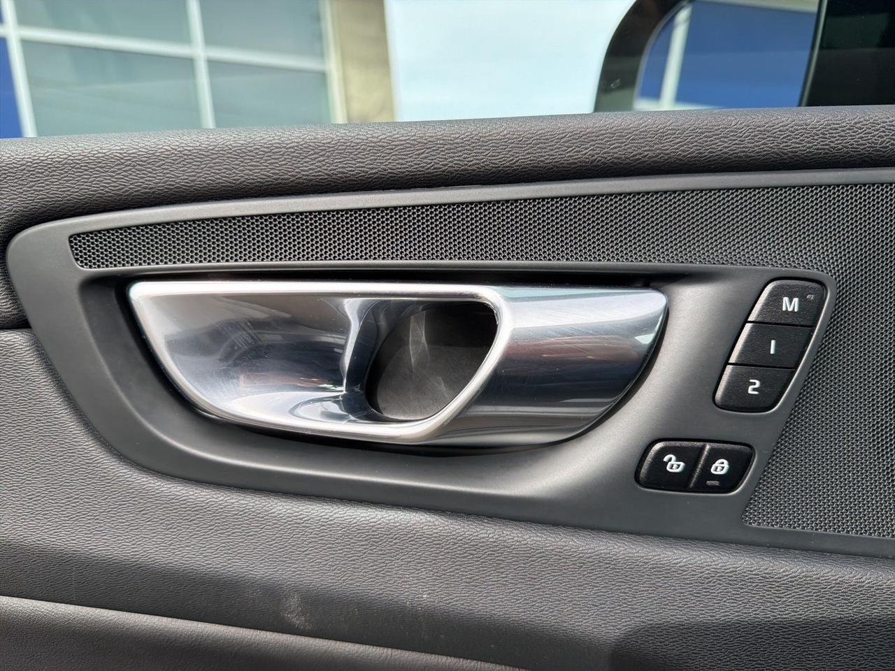 2023 Volvo XC60 B5 Plus Dark Theme Bend OR