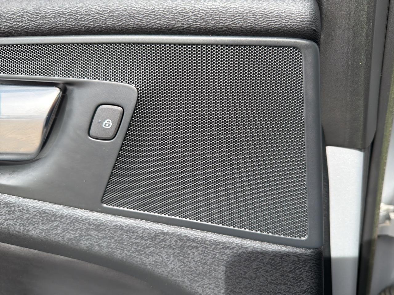 2023 Volvo XC60 B5 Plus Dark Theme Bend OR