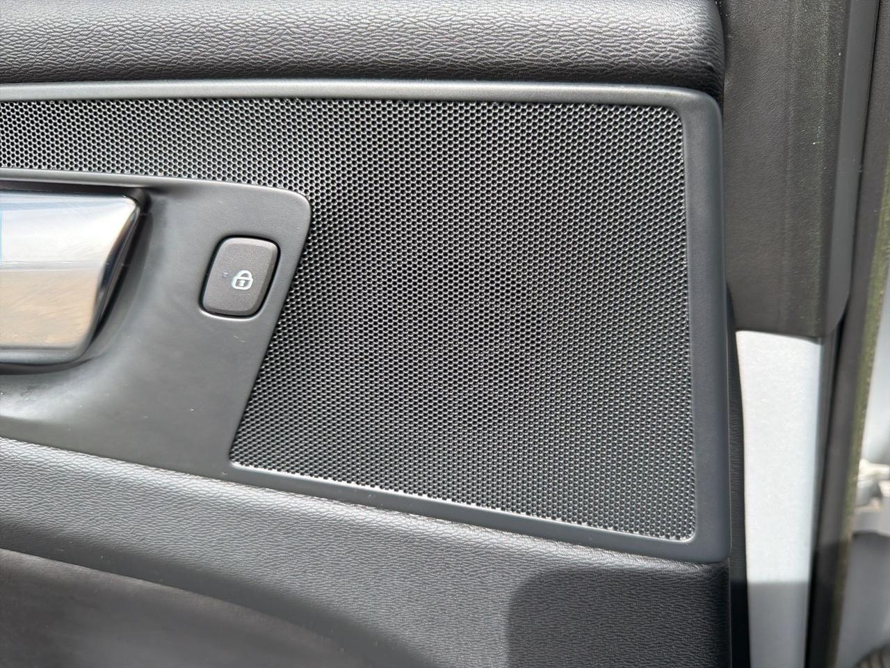 2023 Volvo XC60 B5 Plus Dark Theme Bend OR