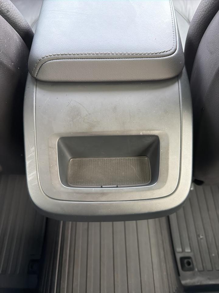 2023 Volvo XC60 B5 Plus Dark Theme Bend OR