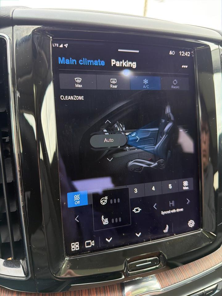 2023 Volvo XC60 B5 Plus Dark Theme Bend OR