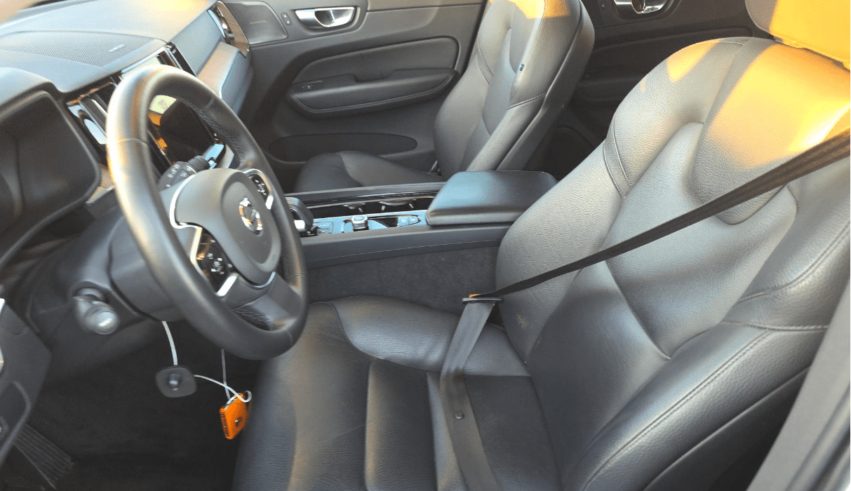 2023 Volvo XC60 B5 Plus Dark Theme Bend OR