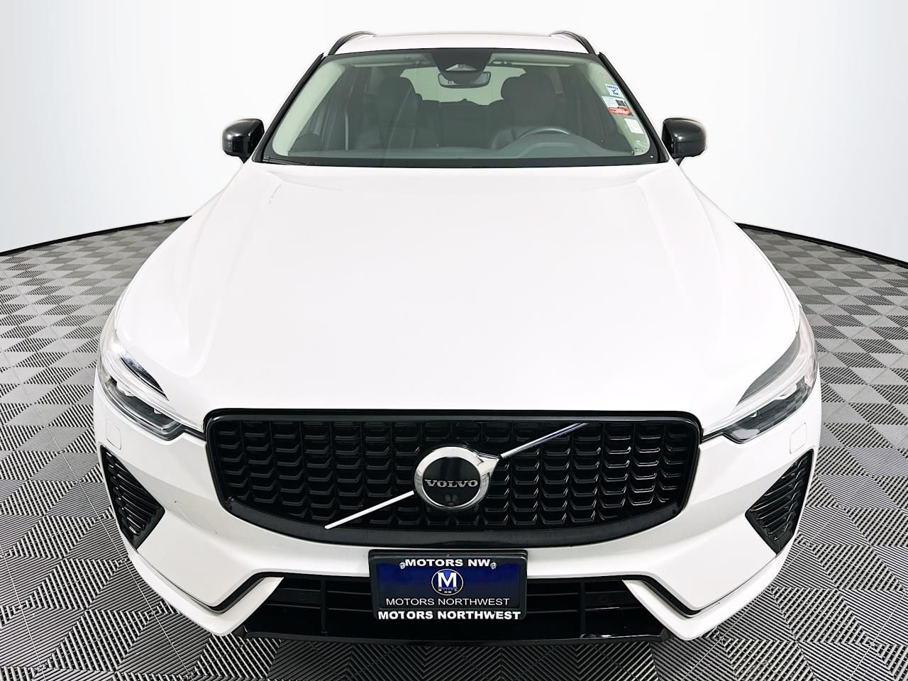 2023 Volvo XC60 B5 Plus Dark Theme Tacoma WA