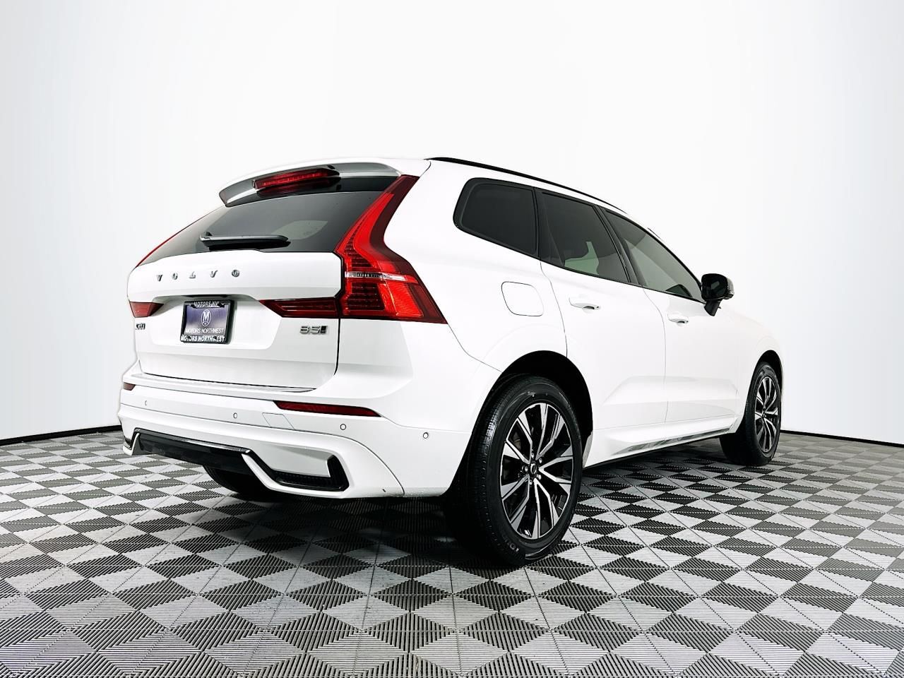 2023 Volvo XC60 B5 Plus Dark Theme Tacoma WA