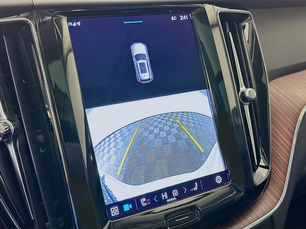 2023 Volvo XC60 B5 Plus Dark Theme Tacoma WA