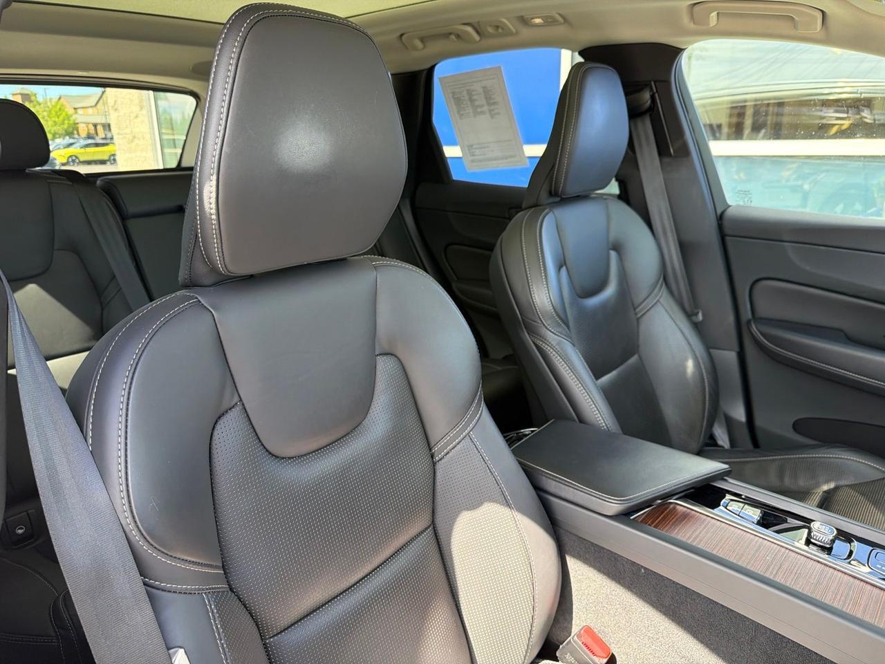 2023 Volvo XC60 B5 Ultimate Bright Theme Bend OR