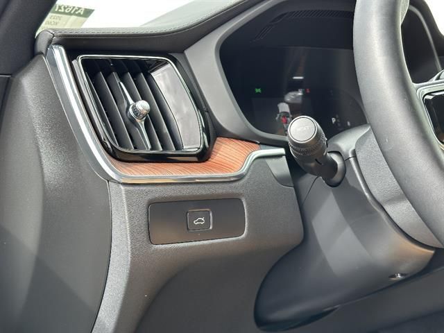 2023 Volvo XC60 B5 Ultimate Bright Theme Tucson AZ