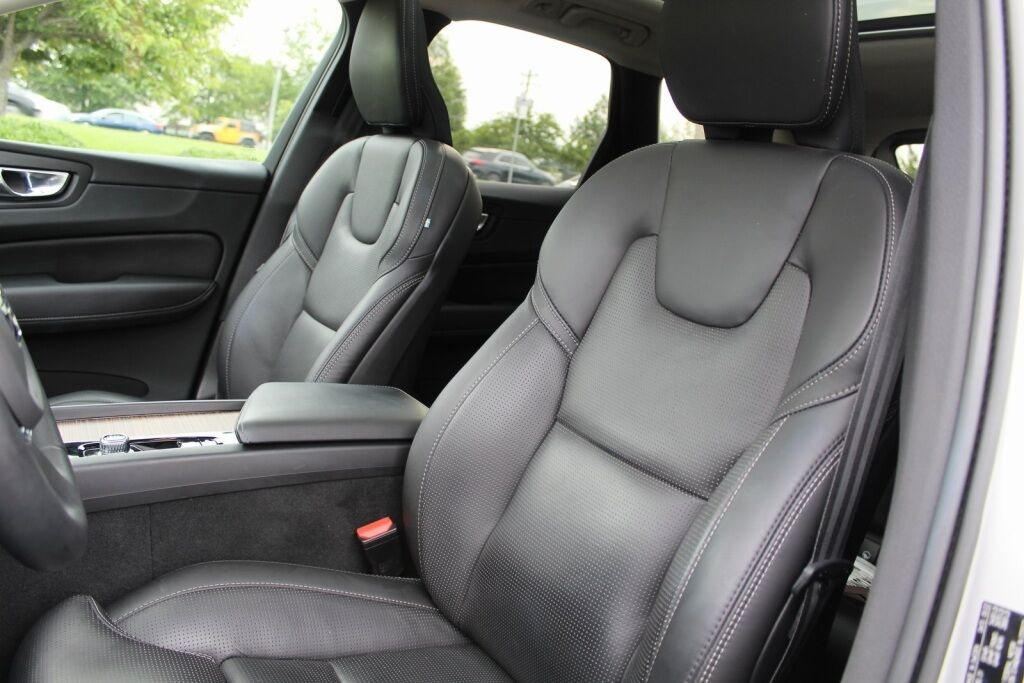 2023 Volvo XC60 B5 Ultimate Bright Theme Richmond VA