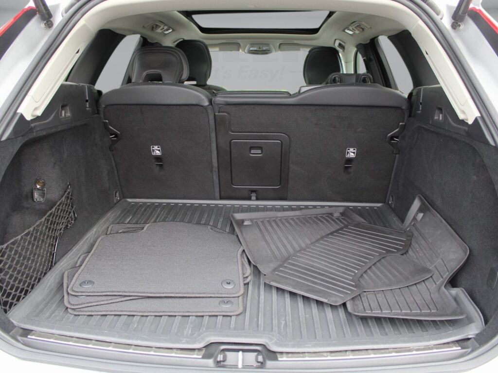 2023 Volvo XC60 B5 Ultimate Bright Theme Richmond VA