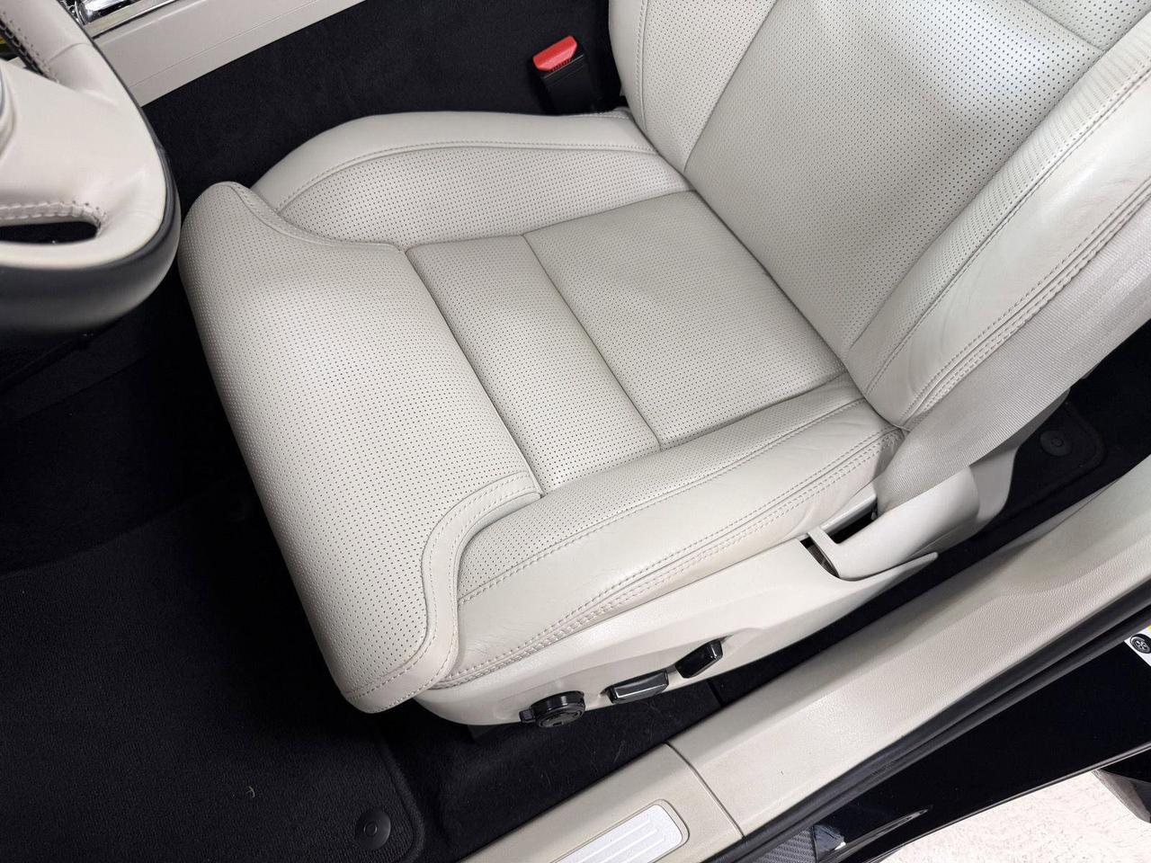 2023 Volvo XC60 B5 Ultimate Bright Theme Annapolis MD