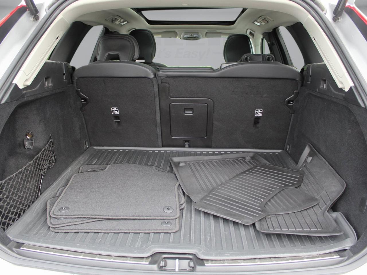 2023 Volvo XC60 B5 Ultimate Bright Theme Warrenton VA