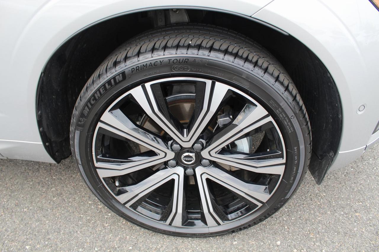2023 Volvo XC60 B5 Ultimate Bright Theme Warrenton VA