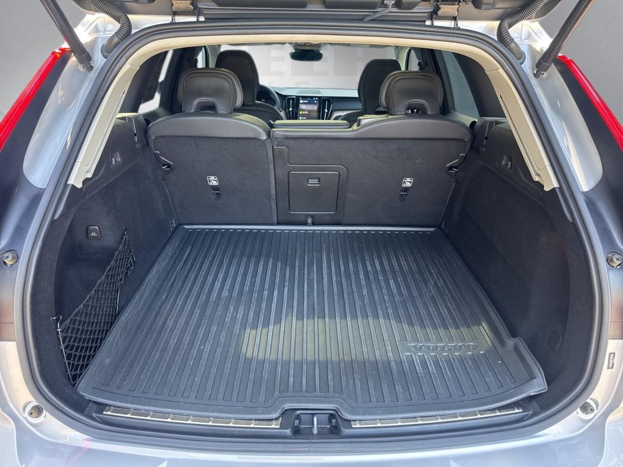 2023 Volvo XC60 B5 Ultimate Bright Theme Warrenton VA