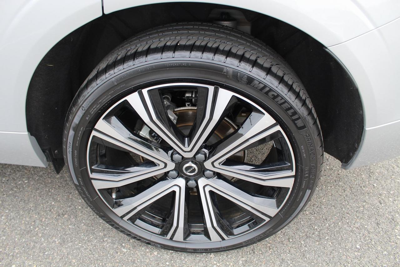 2023 Volvo XC60 B5 Ultimate Bright Theme Warrenton VA