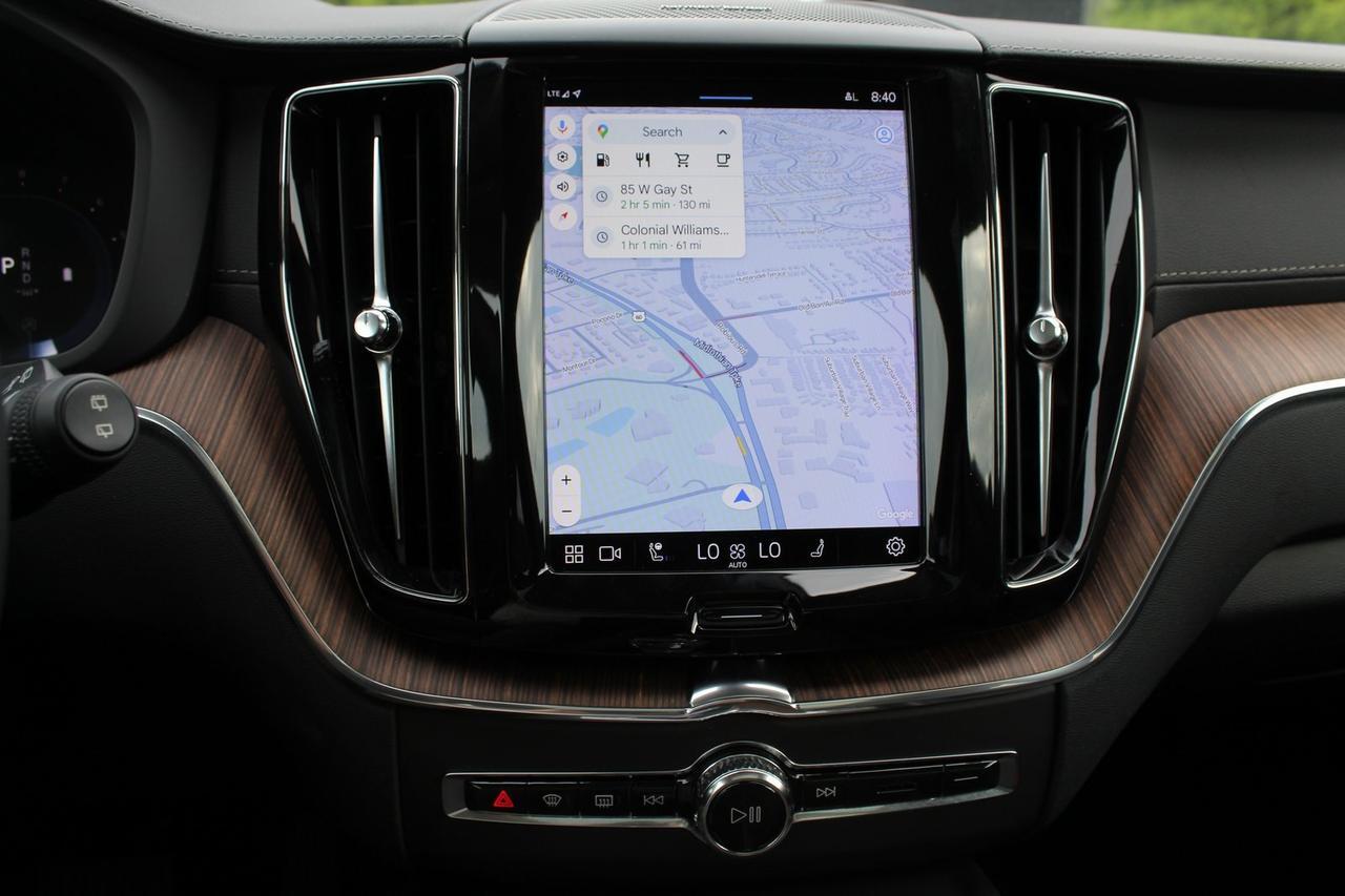 2023 Volvo XC60 B5 Ultimate Bright Theme Warrenton VA