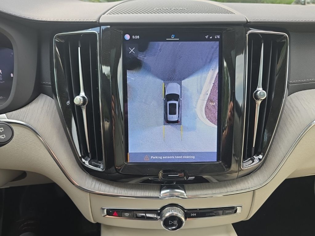 2023 Volvo XC60 B5 Ultimate Bright Theme Hunt Valley MD