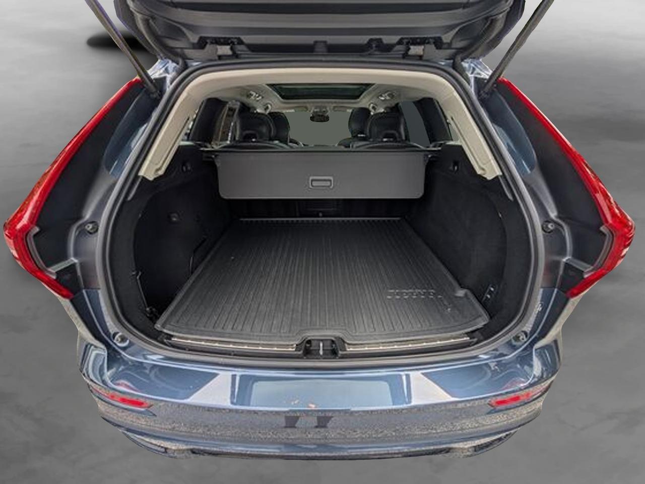 2023 Volvo XC60 B5 Ultimate Dark Theme Cockeysville MD