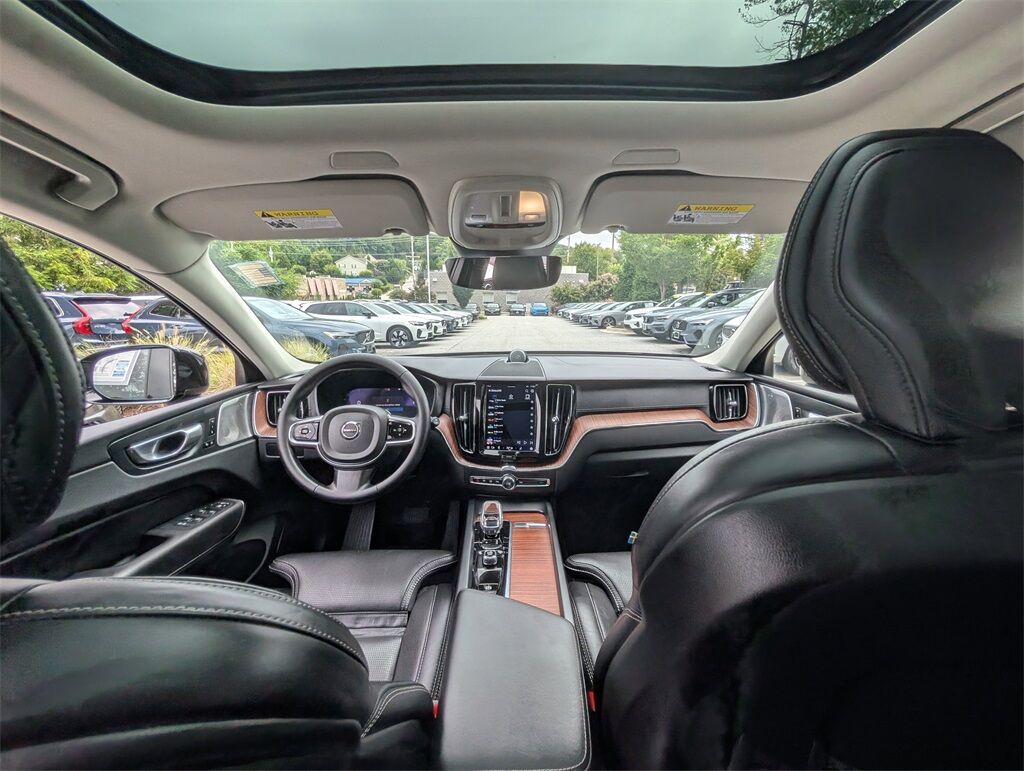 2023 Volvo XC60 B5 Ultimate Dark Theme Cockeysville MD